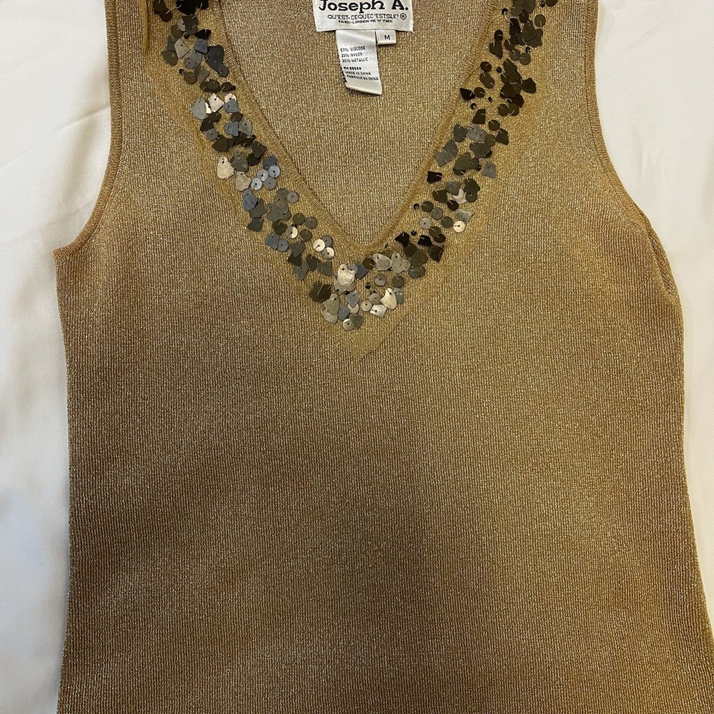 Gold sleeveless shirt